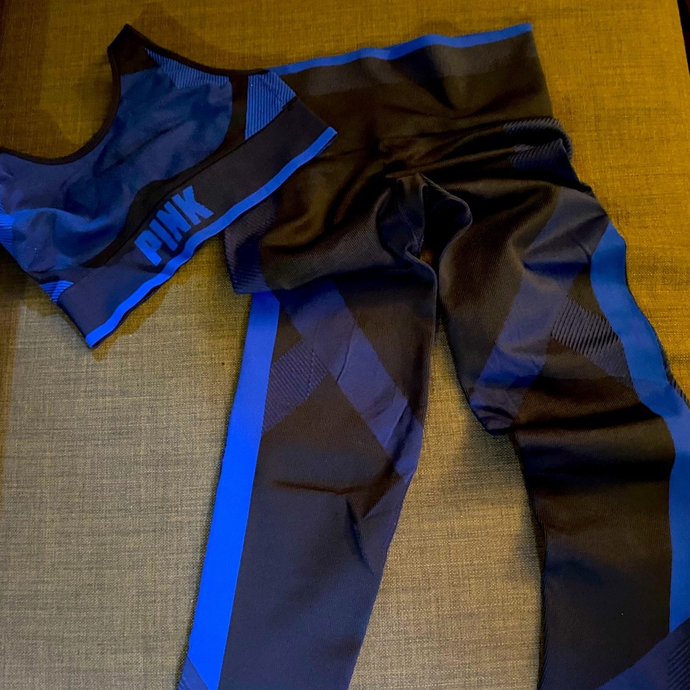 VS Pink Sport Seamless Set, Blue top and leggings, SMALL